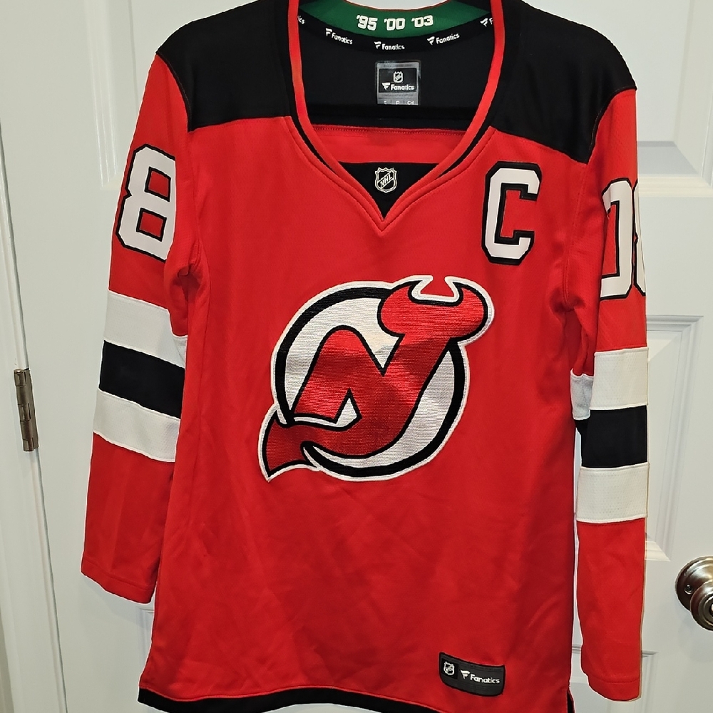 Fanatics Red New Jersey Devils Jersey (S)